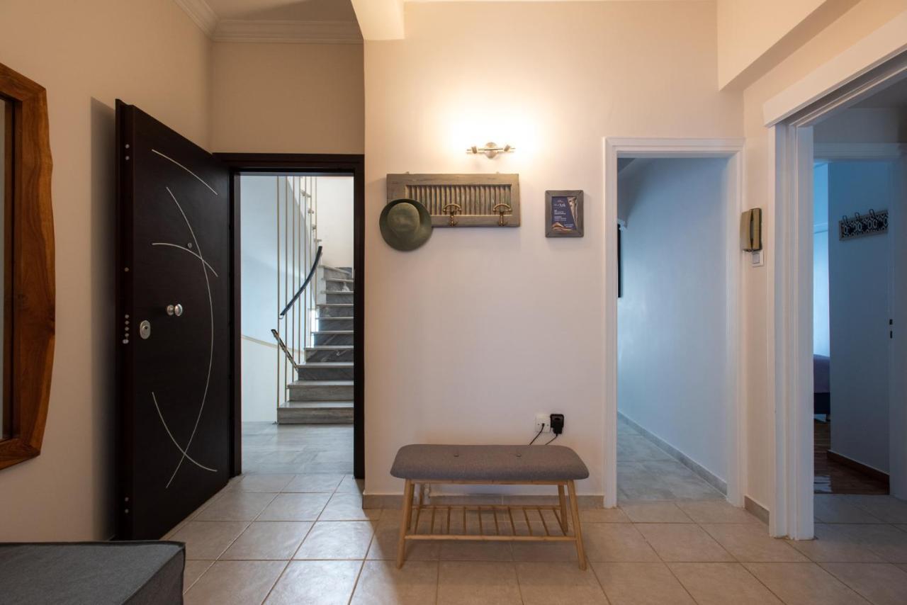 Blue Ark Wanderlust Apartment